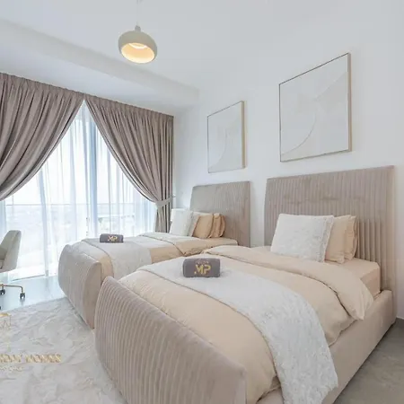 Marco Polo - Stunning 2 Bedroom With Marina Views, Huge Pool & Gym Dubai Exterior photo