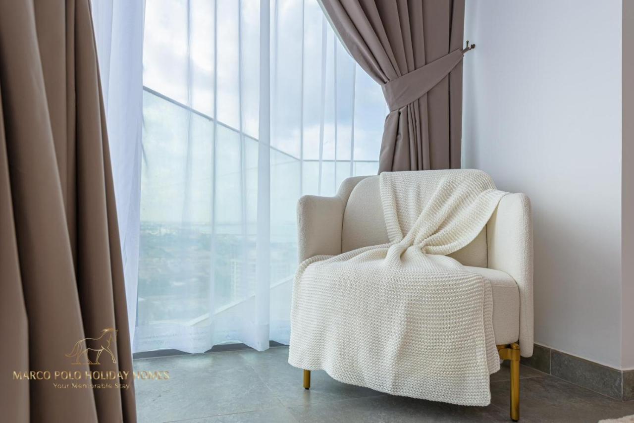 Marco Polo - Stunning 2 Bedroom With Marina Views, Huge Pool & Gym *