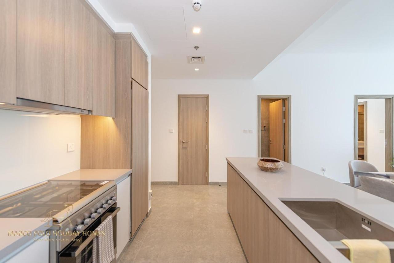Apartment Marco Polo - Stunning 2 Bedroom With Marina Views, Huge Pool & Gym Dubai
