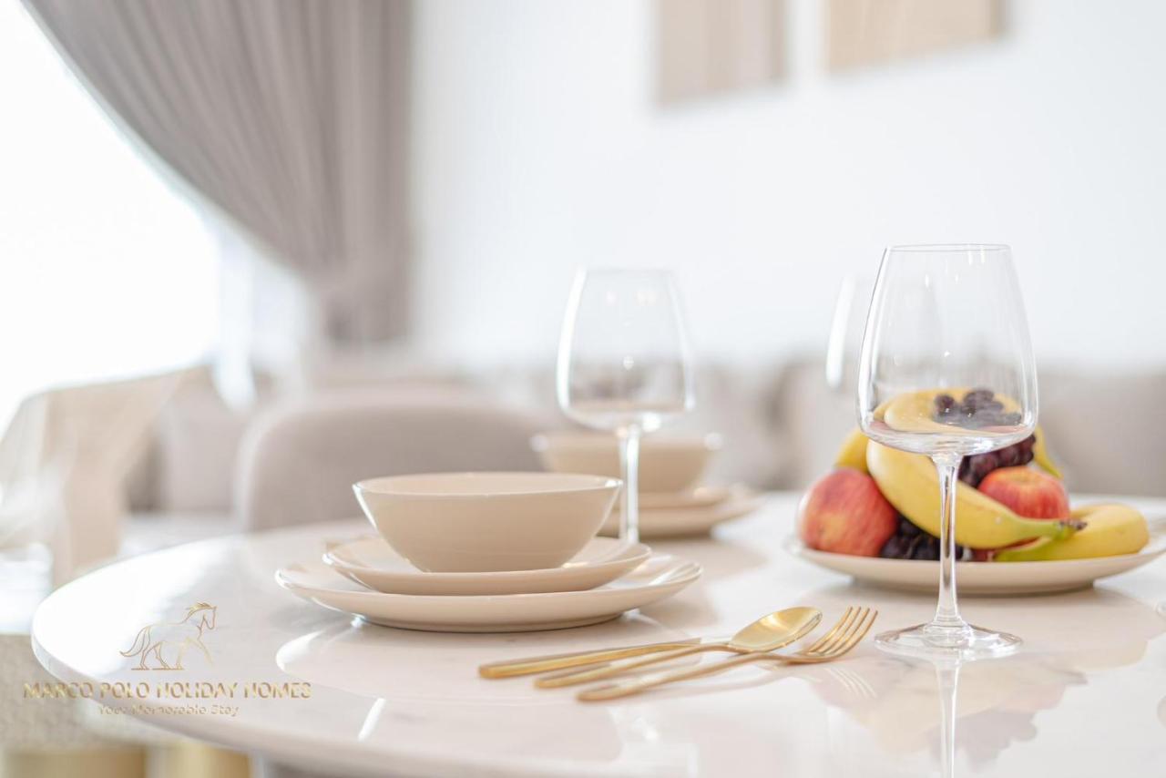 Marco Polo - Stunning 2 Bedroom With Marina Views, Huge Pool & Gym * Dubai