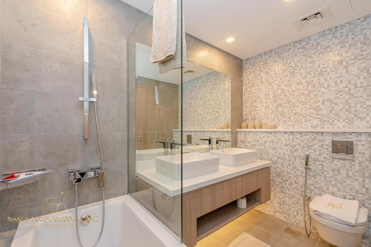 Marco Polo - Stunning 2 Bedroom With Marina Views, Huge Pool & Gym * Dubai