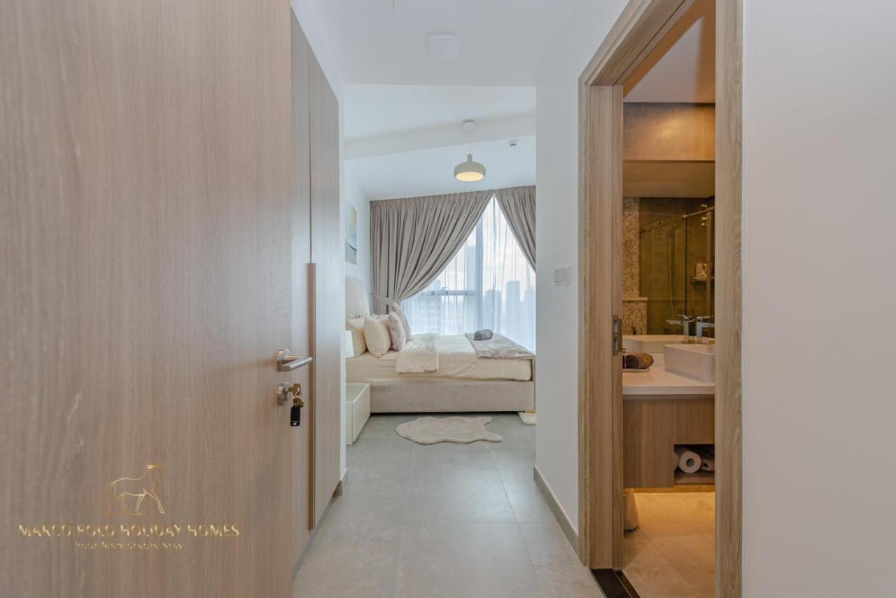 Marco Polo - Stunning 2 Bedroom With Marina Views, Huge Pool & Gym Apartment