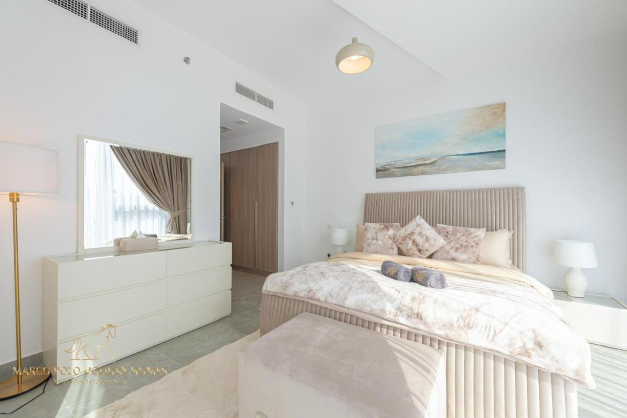 Marco Polo - Stunning 2 Bedroom With Marina Views, Huge Pool & Gym * Dubai
