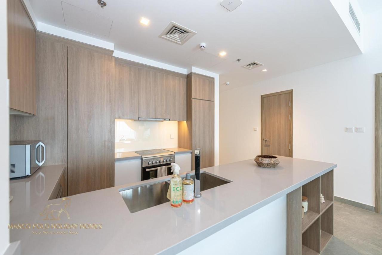 Apartment Marco Polo - Stunning 2 Bedroom With Marina Views, Huge Pool & Gym Dubai