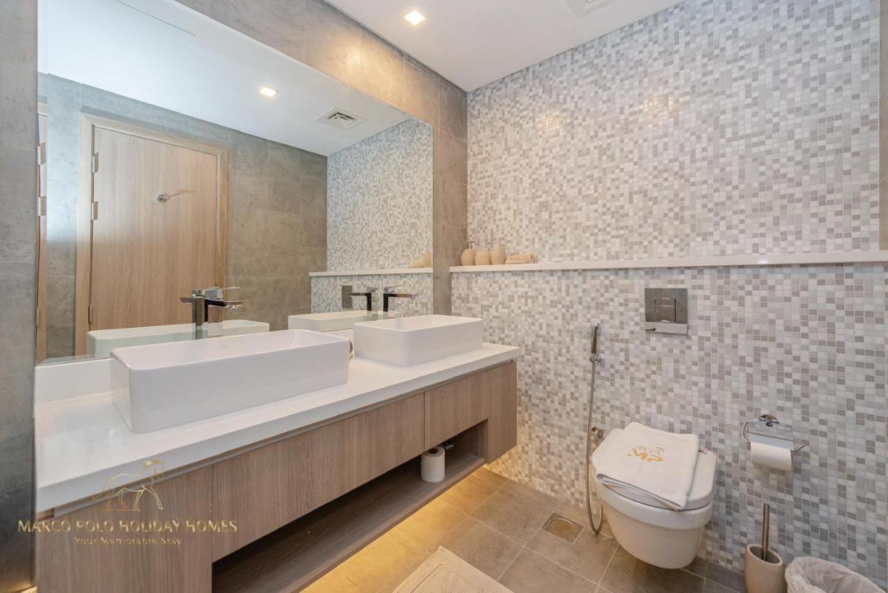 Apartment Marco Polo - Stunning 2 Bedroom With Marina Views, Huge Pool & Gym Dubai