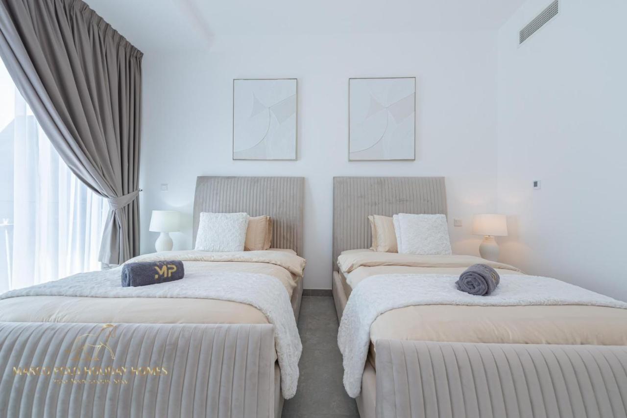 Marco Polo - Stunning 2 Bedroom With Marina Views, Huge Pool & Gym *