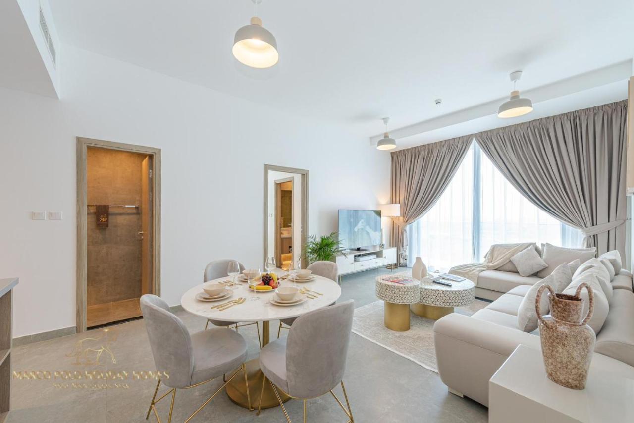 Marco Polo - Stunning 2 Bedroom With Marina Views, Huge Pool & Gym Apartment *