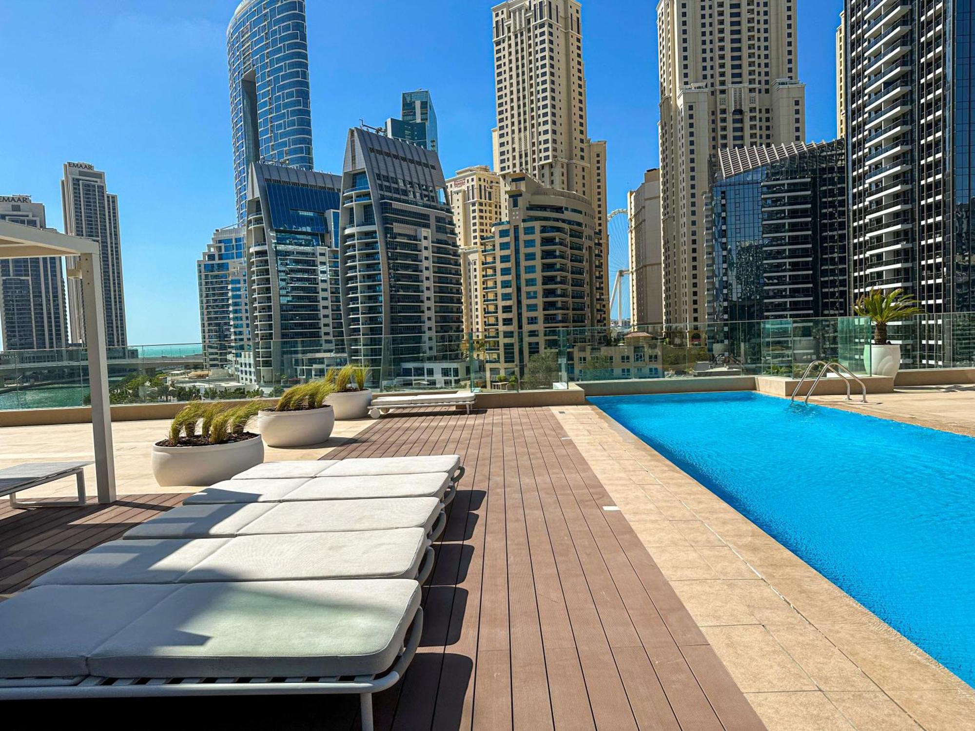 Marco Polo - Stunning 2 Bedroom With Marina Views, Huge Pool & Gym Апартаменты